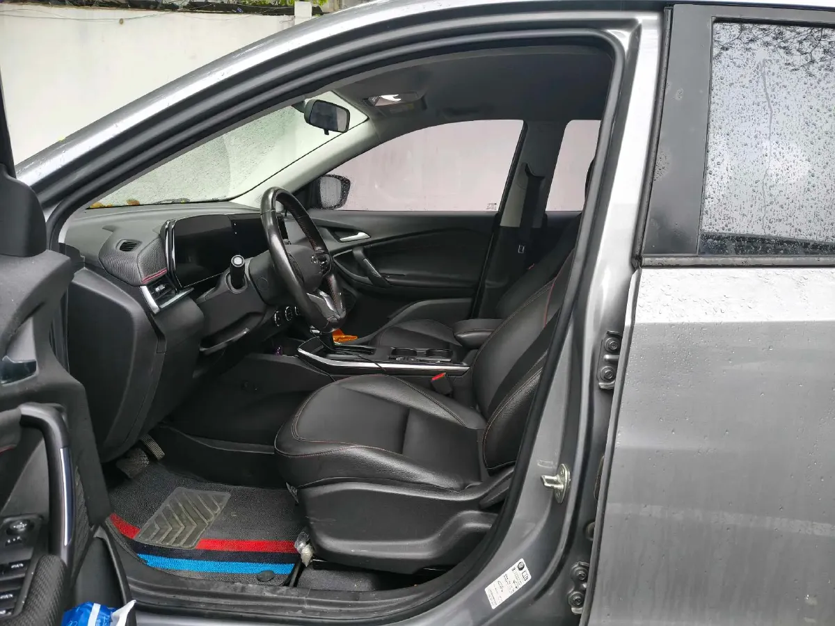 2023 Chevrolet Trax 1.5T 184HP L4 CVT,autocango,china used car exporter,china ev exporter,chinese used car exporter,chinese used ev exporter