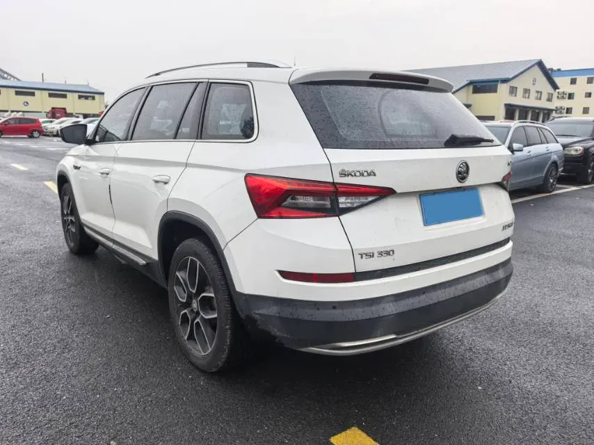 2018 Skoda Kodiak 2.0T 186HP L4 7DCT,autocango,china used car exporter,china ev exporter,chinese used car exporter,chinese used ev exporter