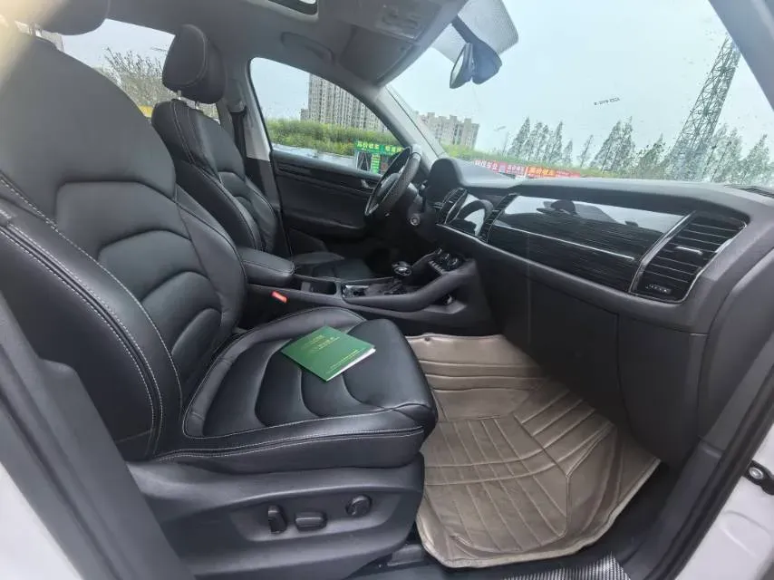 2018 Skoda Kodiak 2.0T 186HP L4 7DCT,autocango,china used car exporter,china ev exporter,chinese used car exporter,chinese used ev exporter