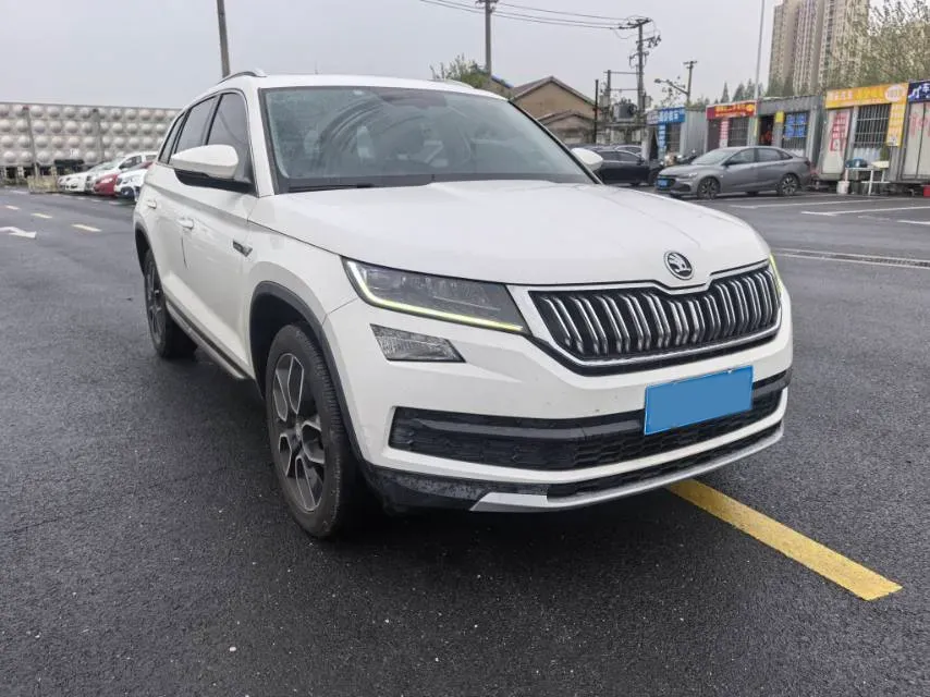 2018 Skoda Kodiak 2.0T 186HP L4 7DCT,autocango,china used car exporter,china ev exporter,chinese used car exporter,chinese used ev exporter