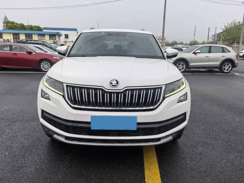 2018 Skoda Kodiak 2.0T 186HP L4 7DCT,autocango,china used car exporter,china ev exporter,chinese used car exporter,chinese used ev exporter