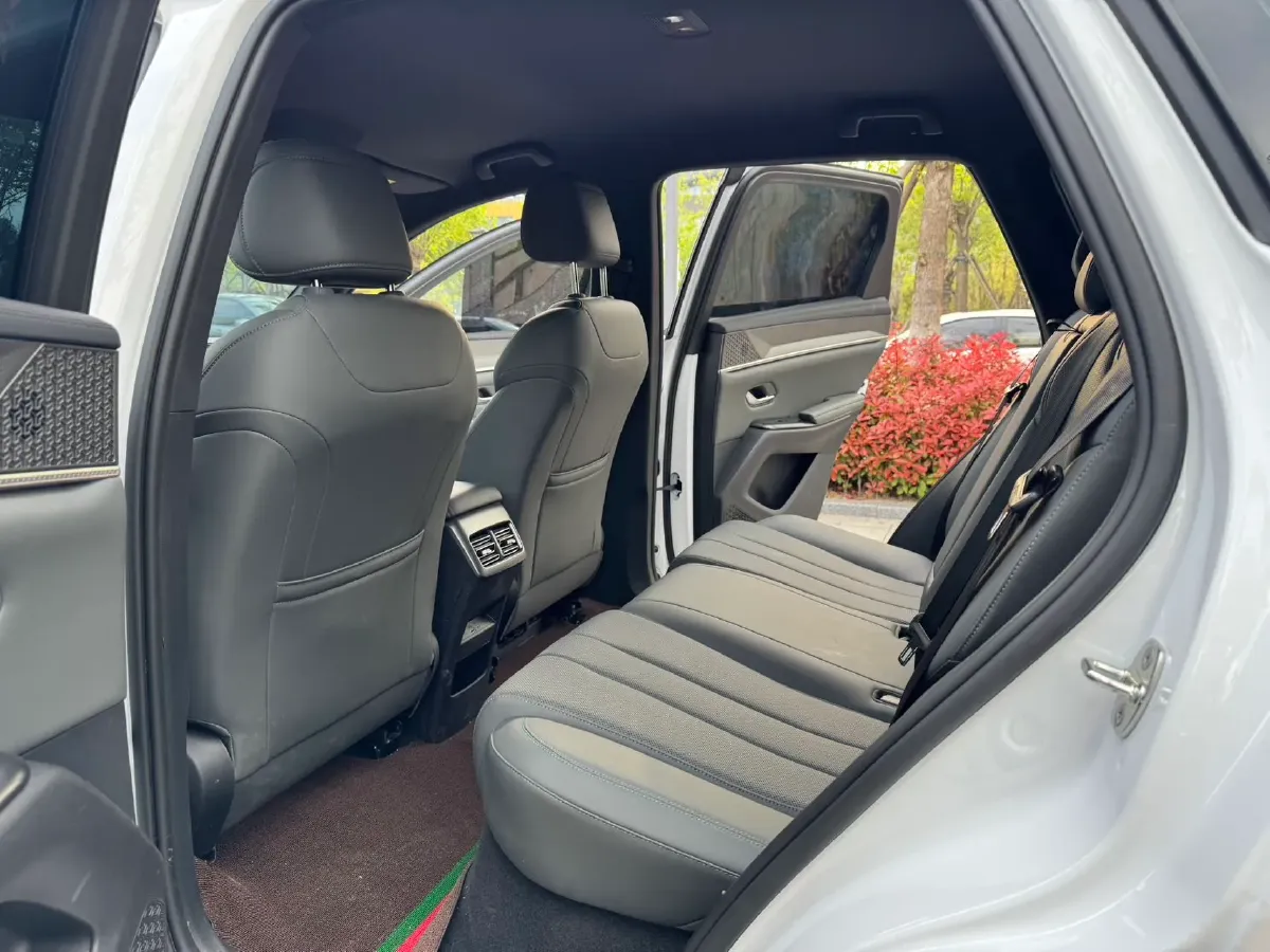 2025 BYD Song Pro 1.5L 101HP L4 E-CVT PHEV 12.9KWH,autocango,china used car exporter,china ev exporter,chinese used car exporter,chinese used ev exporter