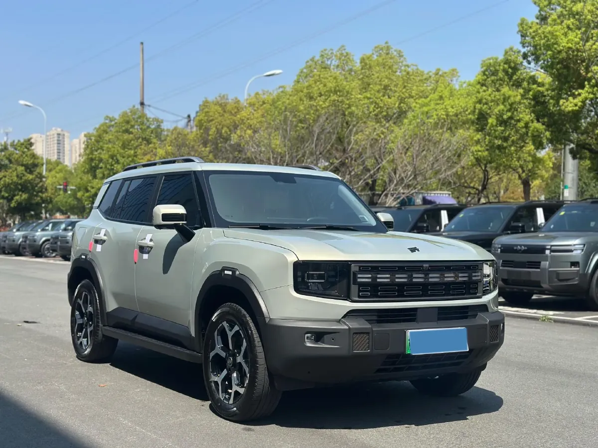 2025 MAXUS XinTu V70 2.0T 150HP L4 9AT,autocango,china used car exporter,china ev exporter,chinese used car exporter,chinese used ev exporter