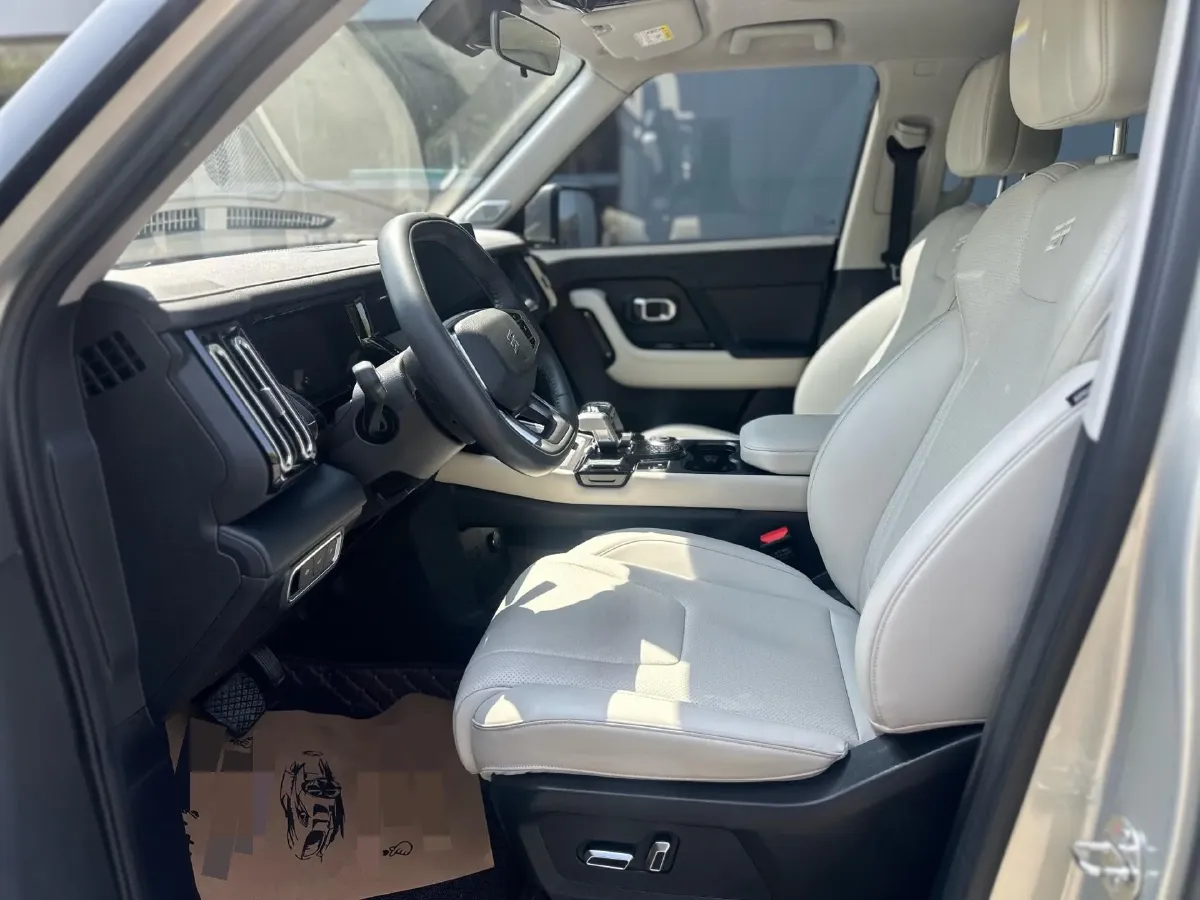 2025 MAXUS XinTu V70 2.0T 150HP L4 9AT,autocango,china used car exporter,china ev exporter,chinese used car exporter,chinese used ev exporter