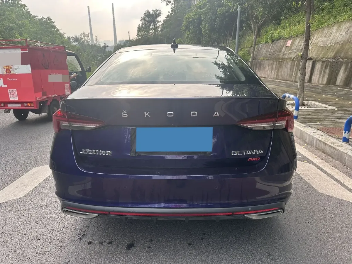 2021 Skoda Octavia 1.4T 150HP L4 7DCT,autocango,china used car exporter,china ev exporter,chinese used car exporter,chinese used ev exporter