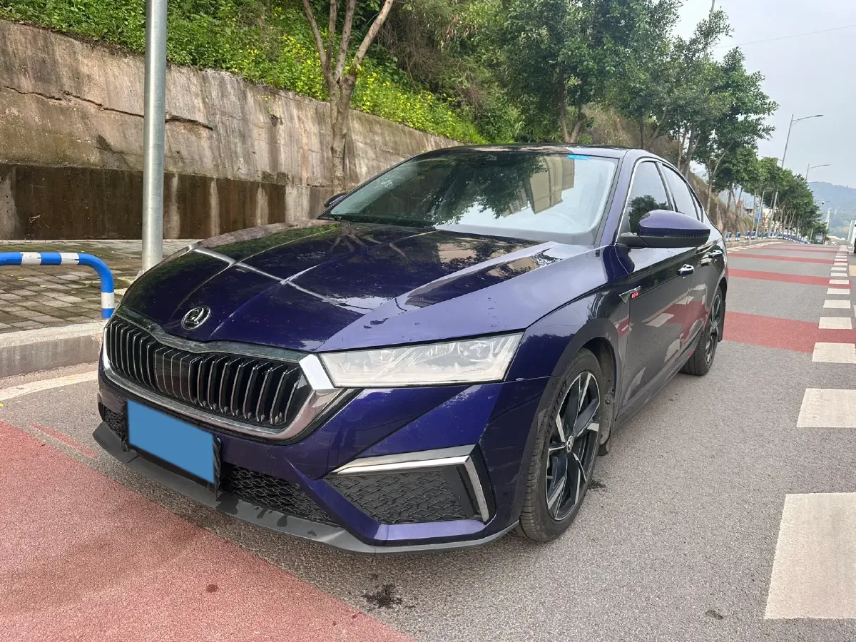 2021 Skoda Octavia 1.4T 150HP L4 7DCT,autocango,china used car exporter,china ev exporter,chinese used car exporter,chinese used ev exporter