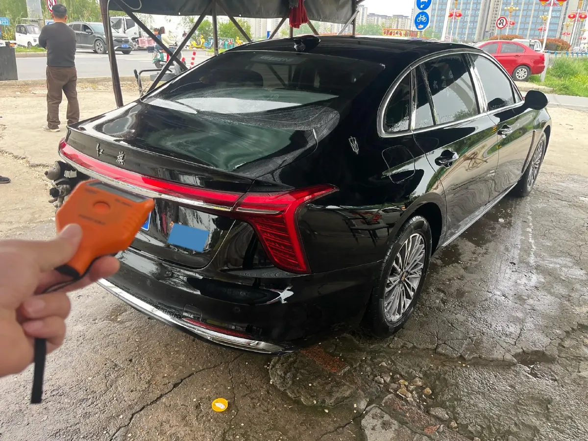 2023 HongQi H5 2.0T 224HP L4 8AT,autocango,china used car exporter,china ev exporter,chinese used car exporter,chinese used ev exporter