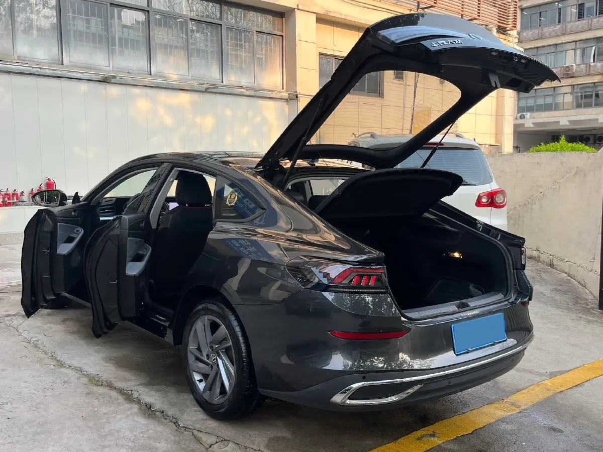 2023 Volkswagen Lamando 1.4T 150HP L4 7DCT,autocango,china used car exporter,china ev exporter,chinese used car exporter,chinese used ev exporter