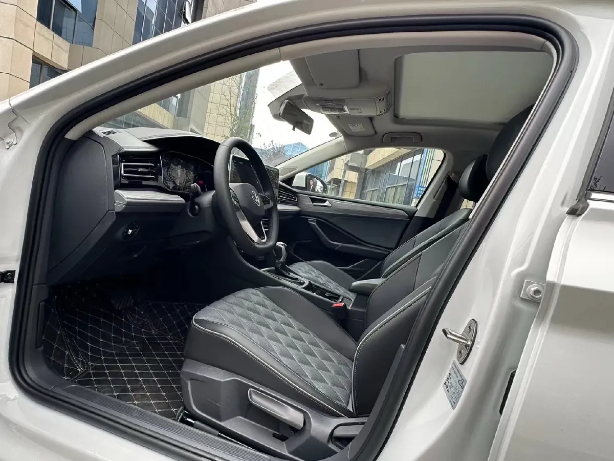 2023 Volkswagen Sagitar 1.5T 160HP L4 7DCT,autocango,china used car exporter,china ev exporter,chinese used car exporter,chinese used ev exporter