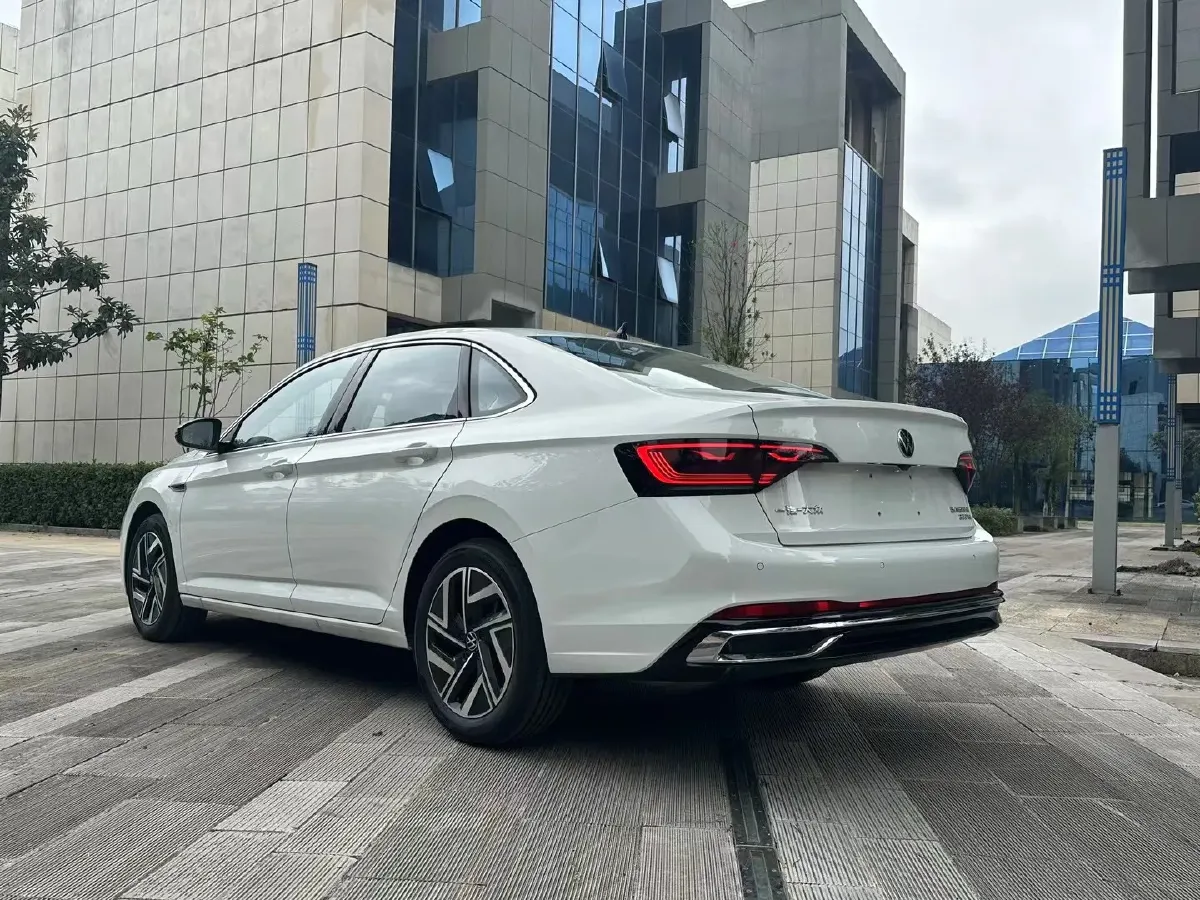 2023 Volkswagen Sagitar 1.5T 160HP L4 7DCT,autocango,china used car exporter,china ev exporter,chinese used car exporter,chinese used ev exporter
