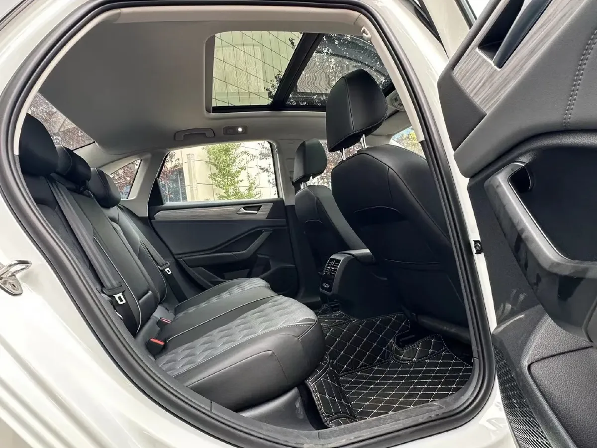 2023 Volkswagen Sagitar 1.5T 160HP L4 7DCT,autocango,china used car exporter,china ev exporter,chinese used car exporter,chinese used ev exporter