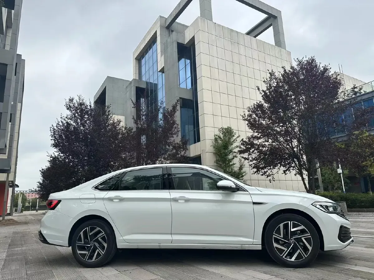 2023 Volkswagen Sagitar 1.5T 160HP L4 7DCT,autocango,china used car exporter,china ev exporter,chinese used car exporter,chinese used ev exporter