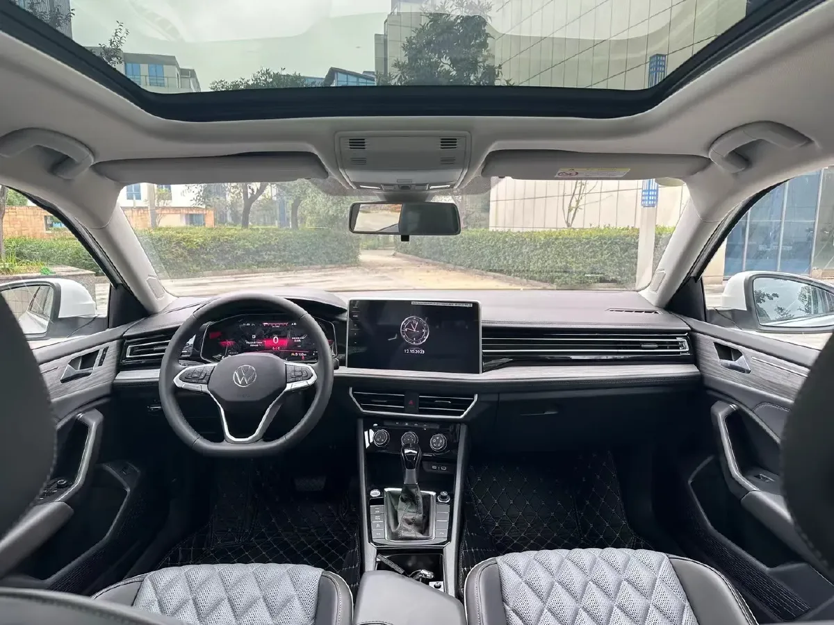 2023 Volkswagen Sagitar 1.5T 160HP L4 7DCT,autocango,china used car exporter,china ev exporter,chinese used car exporter,chinese used ev exporter