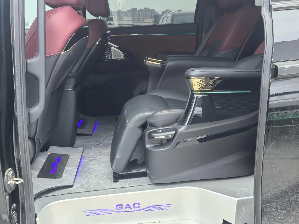 2024 GAC Trumpchi M8 2.0T 252HP L4 8AT,autocango,china used car exporter,china ev exporter,chinese used car exporter,chinese used ev exporter