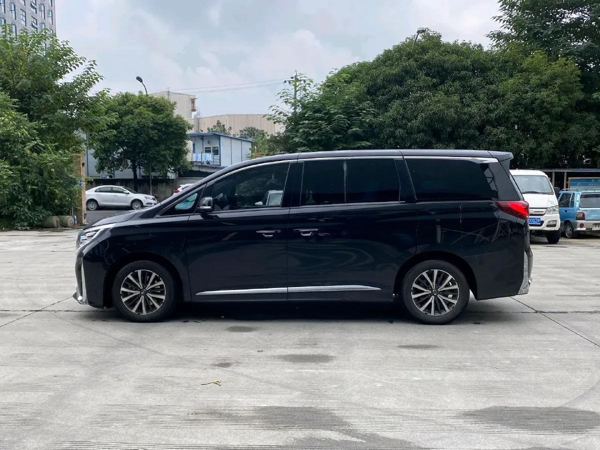 2021 GAC Trumpchi M8 2.0T 252HP L4 8AT,autocango,china used car exporter,china ev exporter,chinese used car exporter,chinese used ev exporter