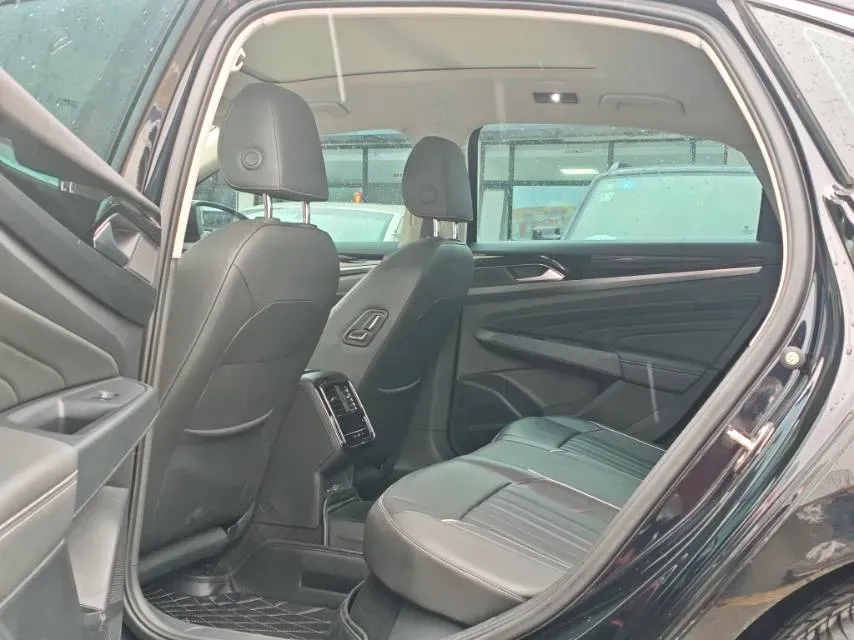 2022 Skoda Kodiak GT 2.0T 186HP L4 7DCT,autocango,china used car exporter,china ev exporter,chinese used car exporter,chinese used ev exporter