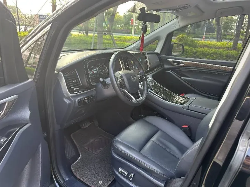 2021 GAC Trumpchi M8 2.0T 252HP L4 8AT,autocango,china used car exporter,china ev exporter,chinese used car exporter,chinese used ev exporter