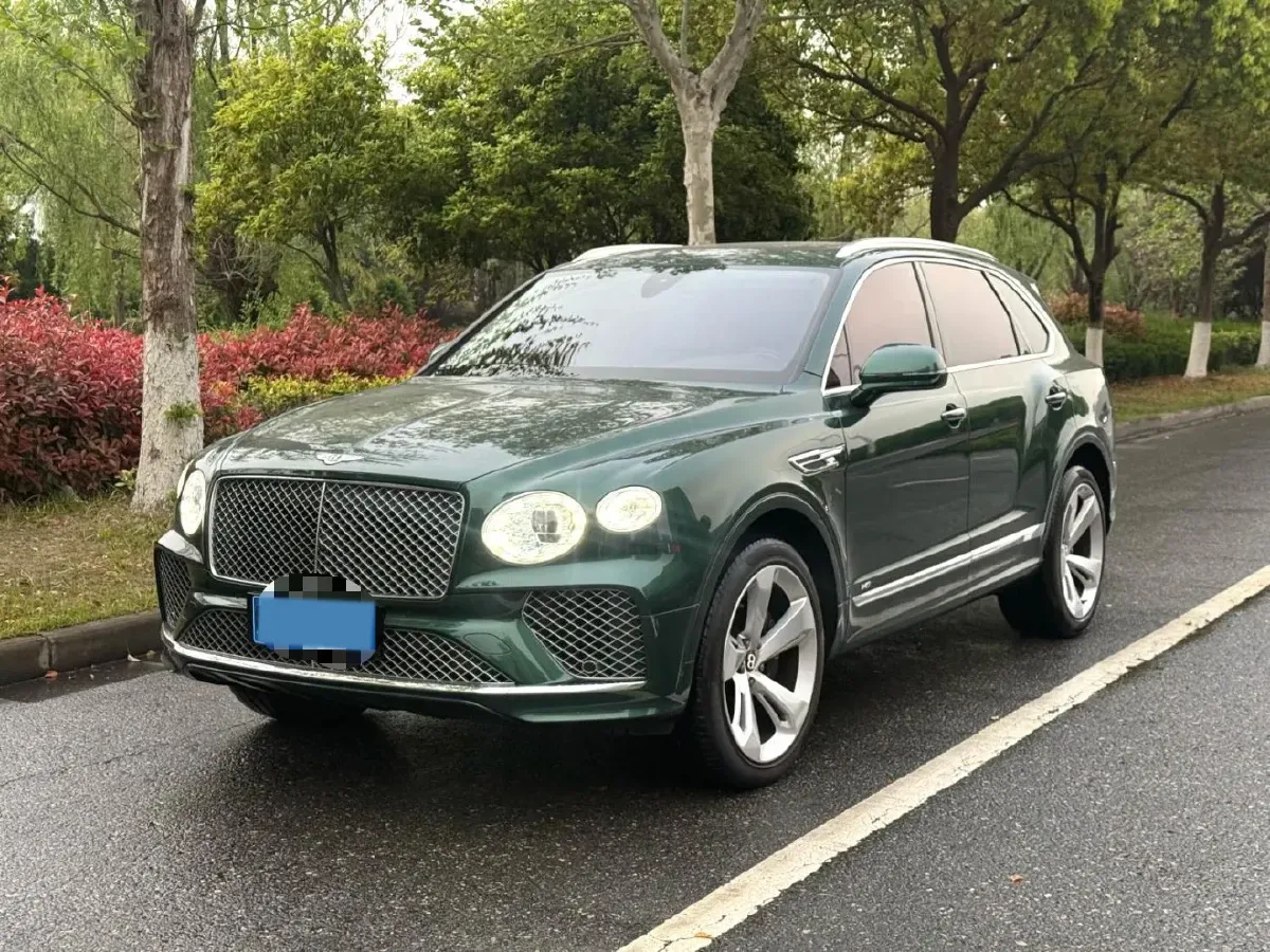 2022 Bentley Bentayga 4.0T 550HP V8 8AT,autocango,china used car exporter,china ev exporter,chinese used car exporter,chinese used ev exporter