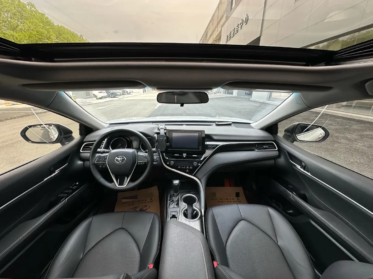2022 Toyota Camry 2.0L 178HP L4 CVT,autocango,china used car exporter,china ev exporter,chinese used car exporter,chinese used ev exporter