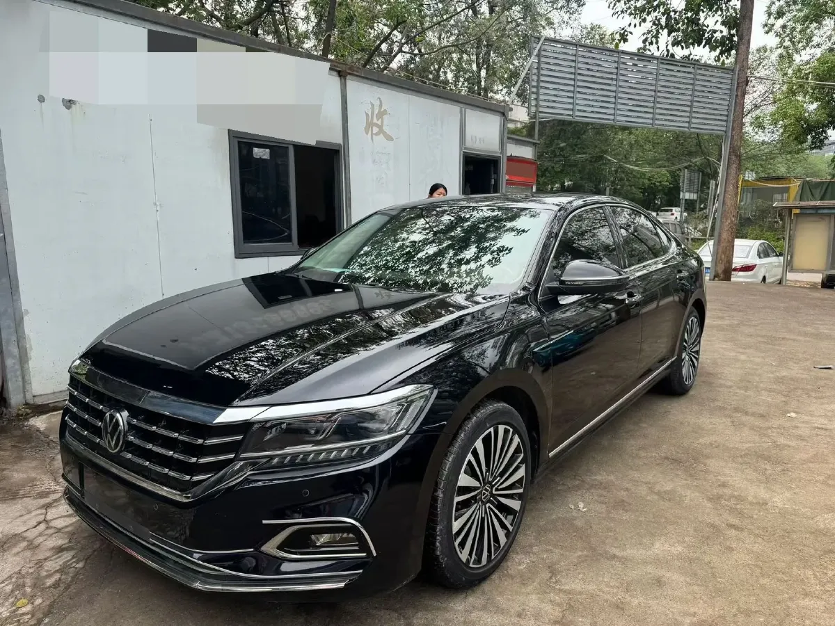 2020 Volkswagen Passat 2.0T 220HP L4 7DCT,autocango,china used car exporter,china ev exporter,chinese used car exporter,chinese used ev exporter
