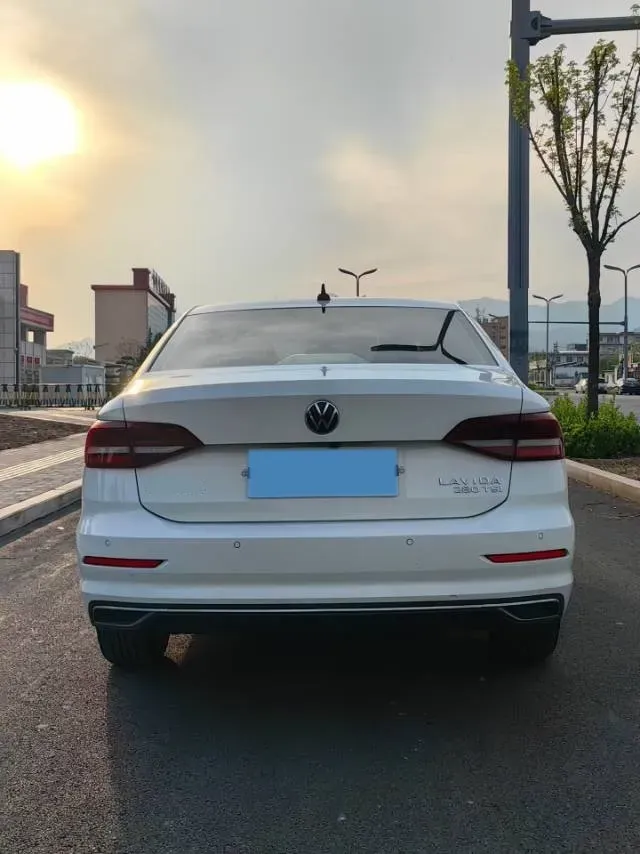 2021 Volkswagen Lavida 1.4T 150HP L4 7DCT,autocango,china used car exporter,china ev exporter,chinese used car exporter,chinese used ev exporter