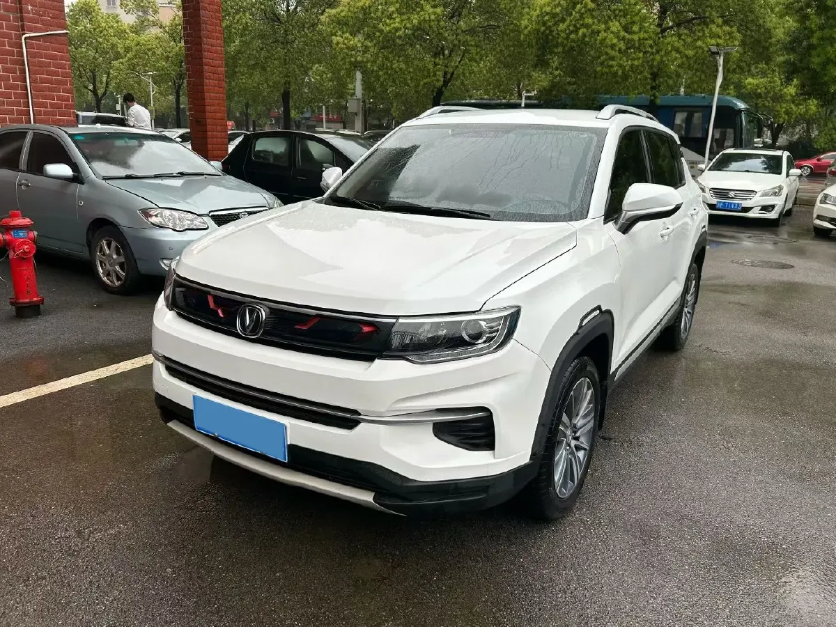 2019 ChangAn CS35 Plus 1.4T 158HP L4 7DCT,autocango,china used car exporter,china ev exporter,chinese used car exporter,chinese used ev exporter
