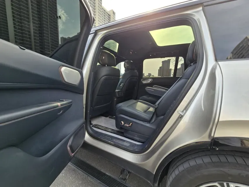 2025 LYNK&CO 900 2.0T 254HP L4 3DHT PHEV,autocango,china used car exporter,china ev exporter,chinese used car exporter,chinese used ev exporter