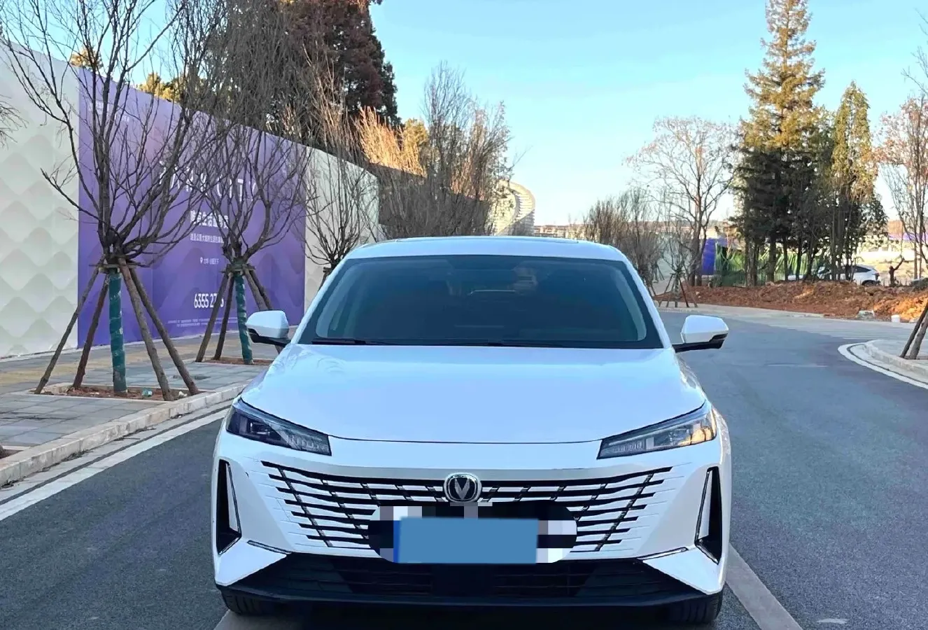 2025 ChangAn Eado 1.5T 192HP L4 7DCT,autocango,china used car exporter,china ev exporter,chinese used car exporter,chinese used ev exporter