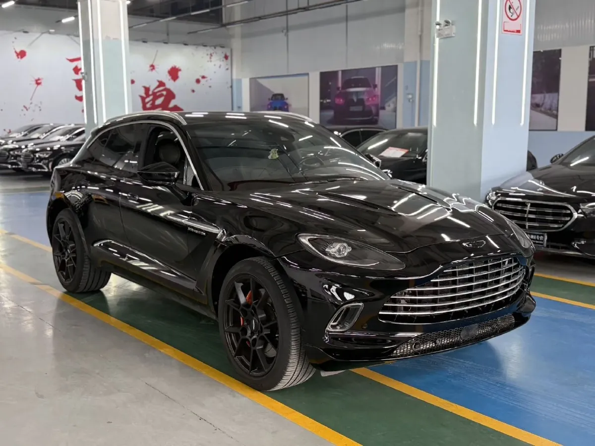 2022 Aston Martin DBX 3.0T 435HP L6 9AT,autocango,china used car exporter,china ev exporter,chinese used car exporter,chinese used ev exporter