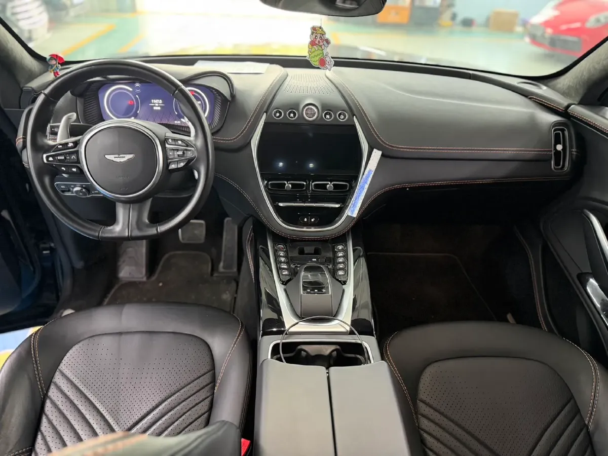 2022 Aston Martin DBX 3.0T 435HP L6 9AT,autocango,china used car exporter,china ev exporter,chinese used car exporter,chinese used ev exporter