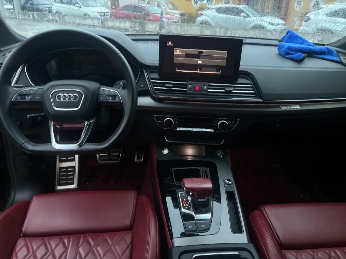 2024 Audi Q5L 2.0T 245HP L4 7DCT,autocango,china used car exporter,china ev exporter,chinese used car exporter,chinese used ev exporter