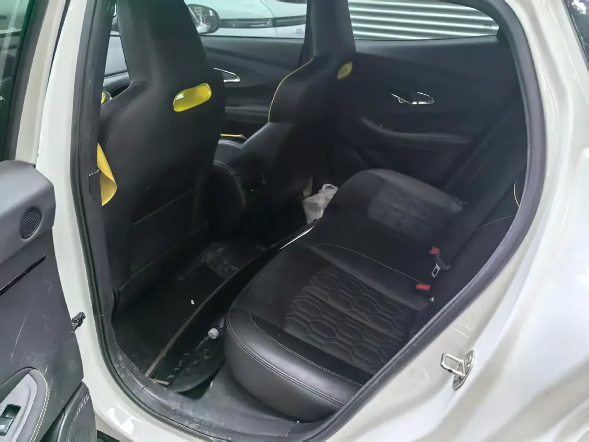 2022 ChangAn UNI-T 1.5T 188HP L4 7DCT,autocango,china used car exporter,china ev exporter,chinese used car exporter,chinese used ev exporter