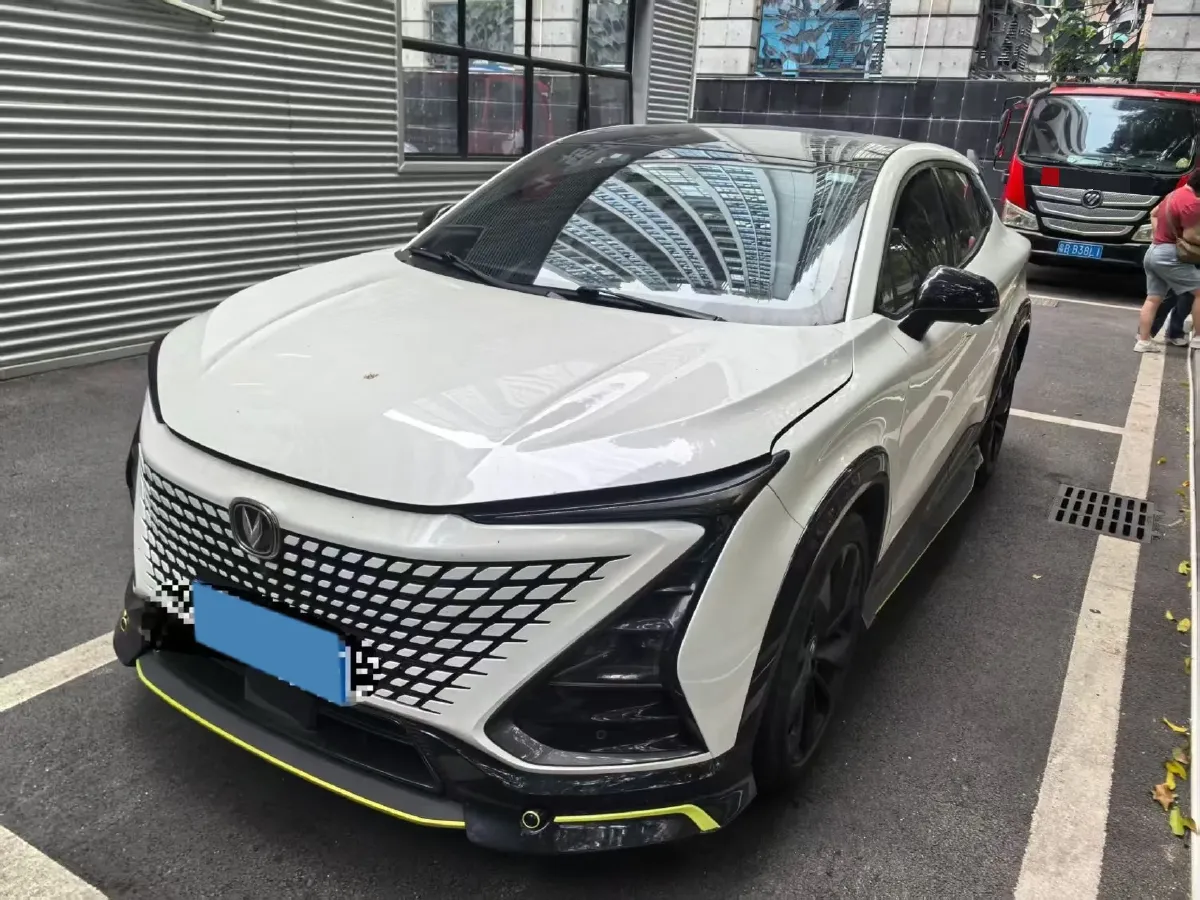 2022 ChangAn UNI-T 1.5T 188HP L4 7DCT,autocango,china used car exporter,china ev exporter,chinese used car exporter,chinese used ev exporter