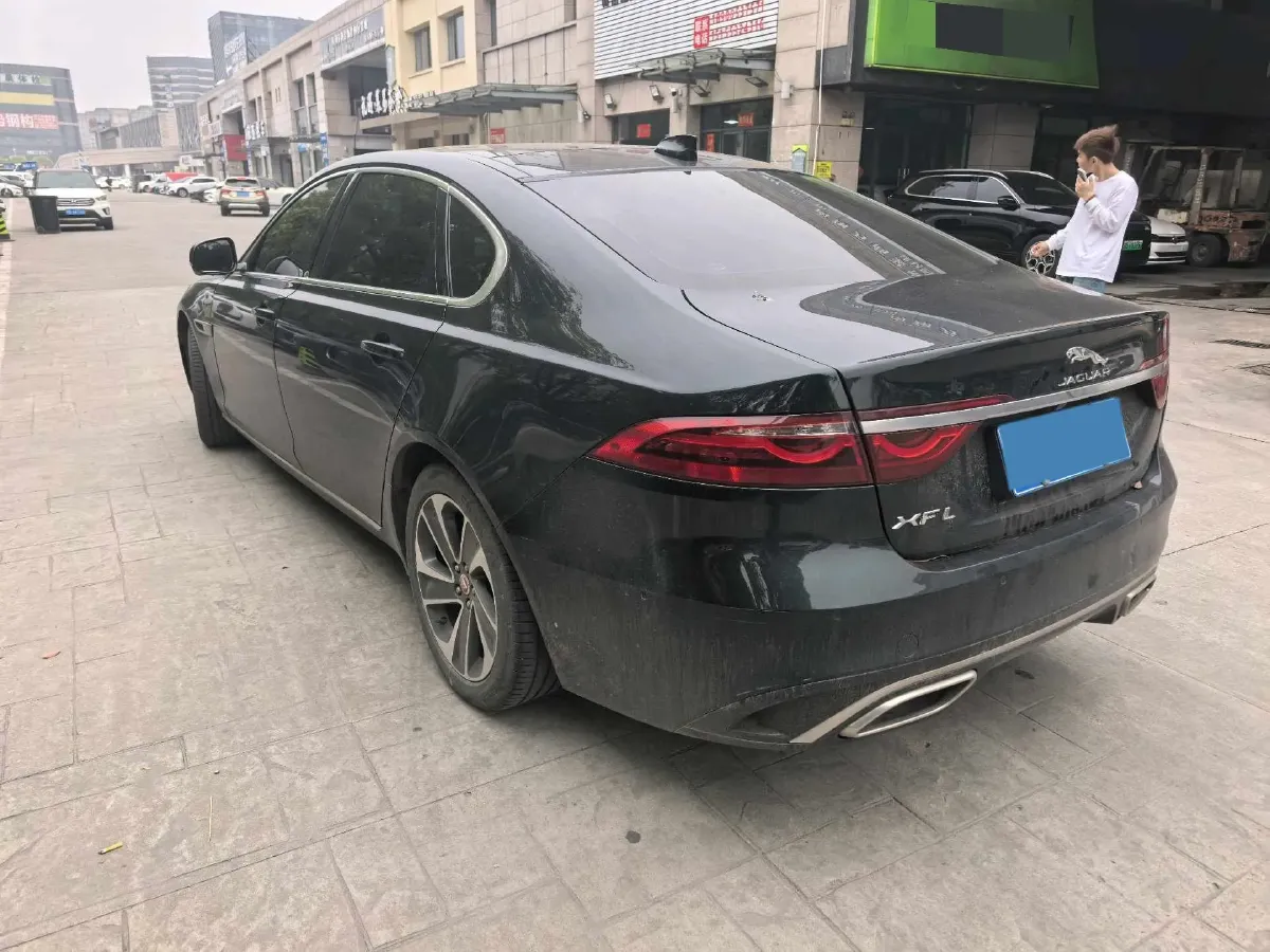 2023 Jaguar XFL 2.0T 200HP L4 8AT,autocango,china used car exporter,china ev exporter,chinese used car exporter,chinese used ev exporter