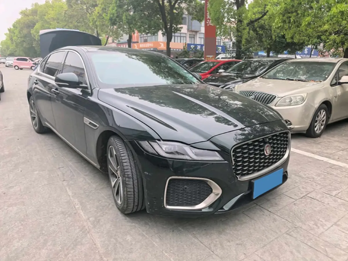 2023 Jaguar XFL 2.0T 200HP L4 8AT,autocango,china used car exporter,china ev exporter,chinese used car exporter,chinese used ev exporter