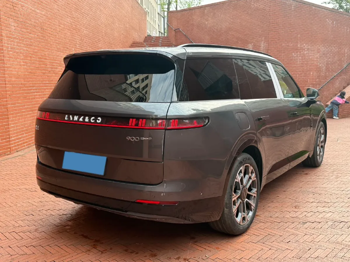 2025 LYNK&CO 900 2.0T 254HP L4 3DHT PHEV,autocango,china used car exporter,china ev exporter,chinese used car exporter,chinese used ev exporter