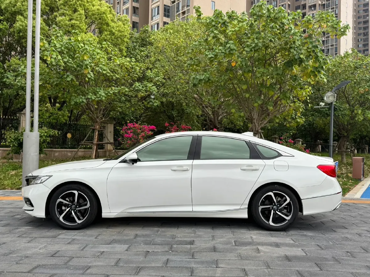 2018 Honda Accord 1.5T 194HP L4 CVT,autocango,china used car exporter,china ev exporter,chinese used car exporter,chinese used ev exporter