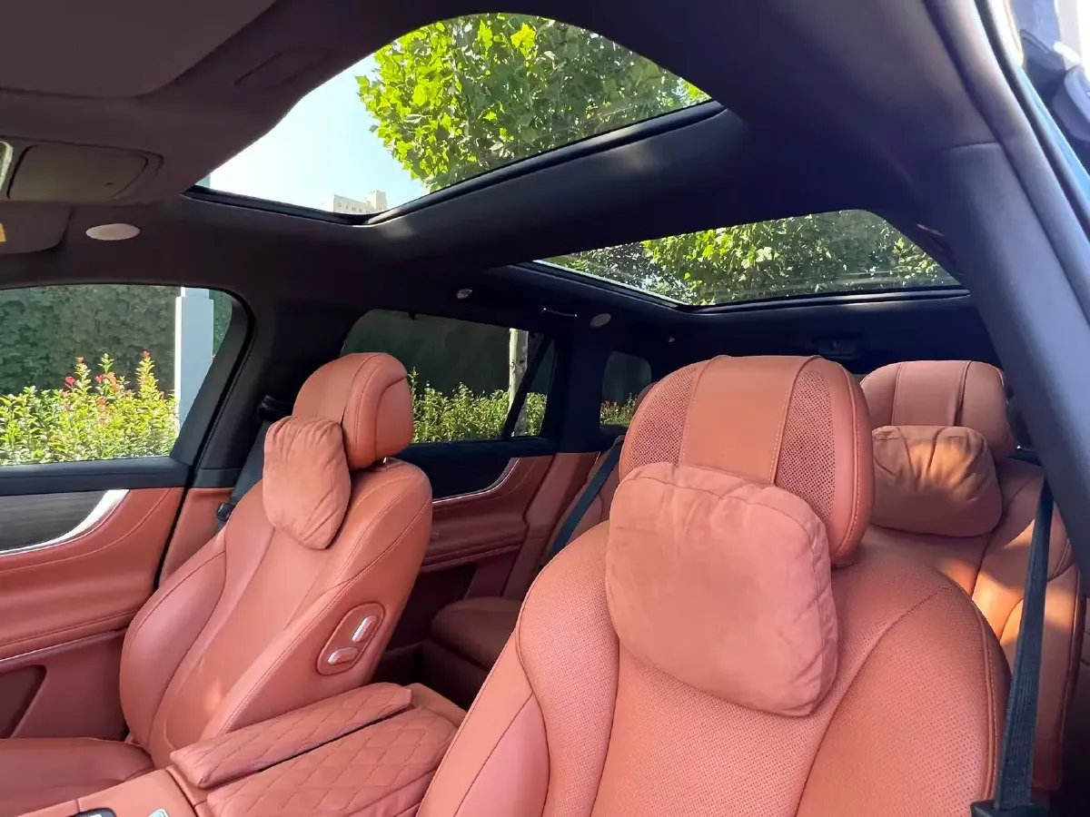 2024 AITO AITO M9 1.5T 152HP L4 REEV 42KWH,autocango,china used car exporter,china ev exporter,chinese used car exporter,chinese used ev exporter