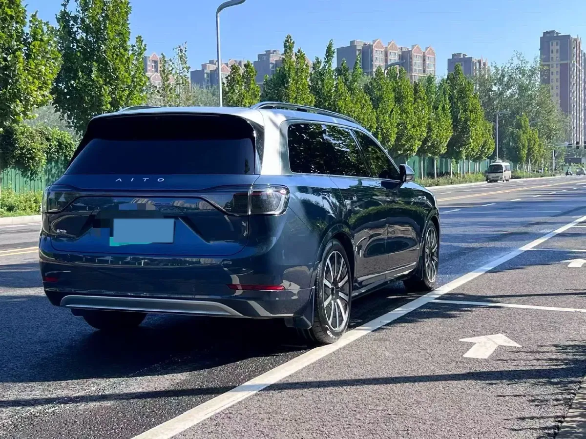 2024 AITO AITO M9 1.5T 152HP L4 REEV 42KWH,autocango,china used car exporter,china ev exporter,chinese used car exporter,chinese used ev exporter