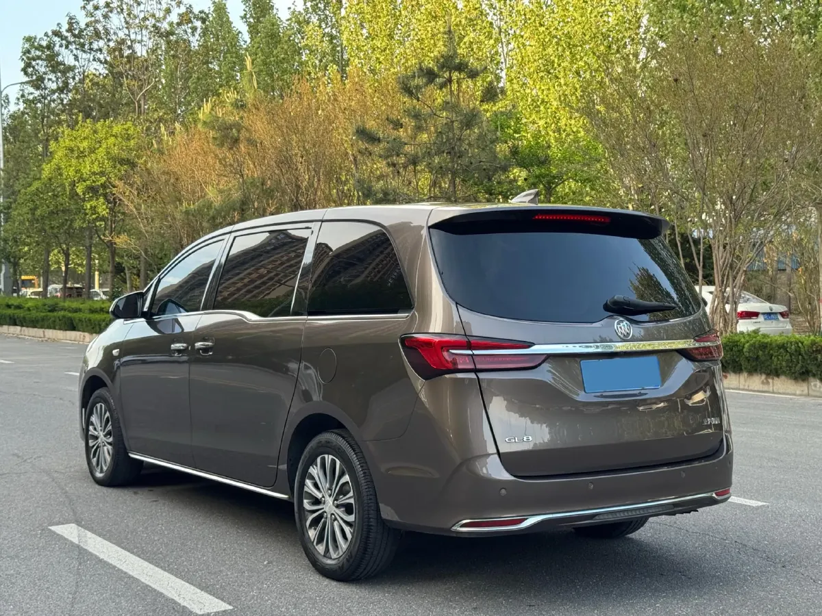 2023 Buick GL8 2.0T 237HP L4 9AT,autocango,china used car exporter,china ev exporter,chinese used car exporter,chinese used ev exporter