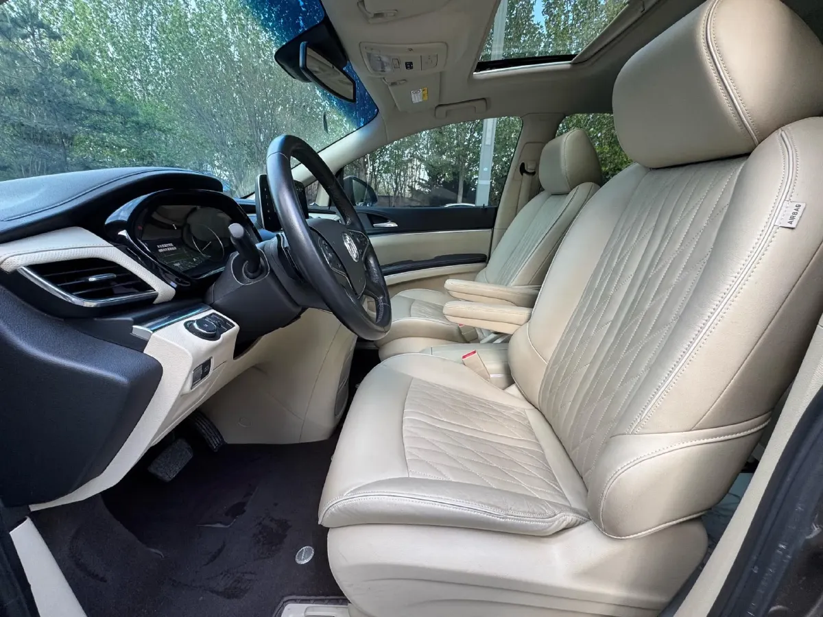 2023 Buick GL8 2.0T 237HP L4 9AT,autocango,china used car exporter,china ev exporter,chinese used car exporter,chinese used ev exporter