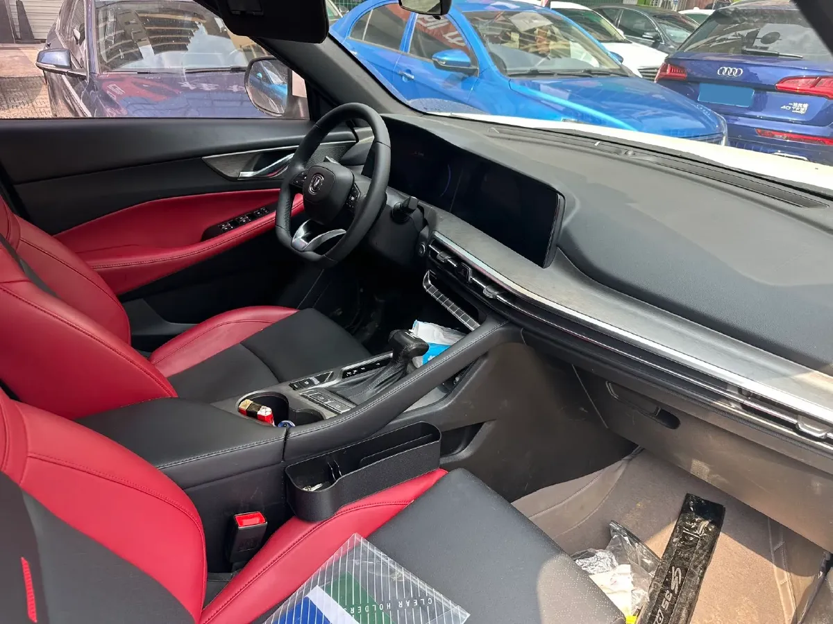 2021 ChangAn CS35 Plus 1.4T 160HP L4 7DCT,autocango,china used car exporter,china ev exporter,chinese used car exporter,chinese used ev exporter