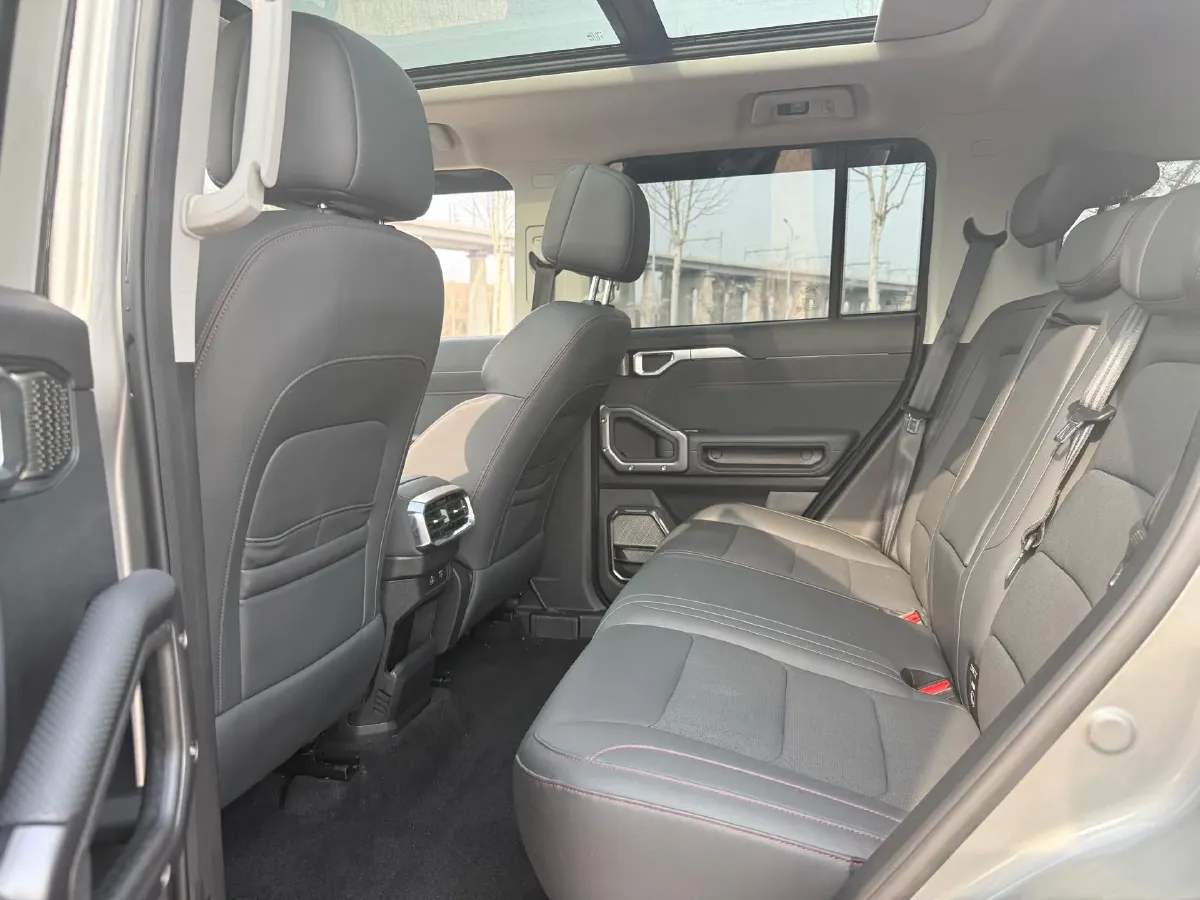 2023 Jetour Traveller 1.5T 184HP L4 7DCT,autocango,china used car exporter,china ev exporter,chinese used car exporter,chinese used ev exporter