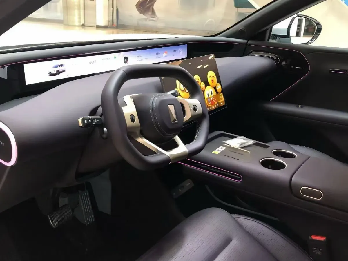 2024 Avatr 07 BEV 82.16KWH,autocango,china used car exporter,china ev exporter,chinese used car exporter,chinese used ev exporter