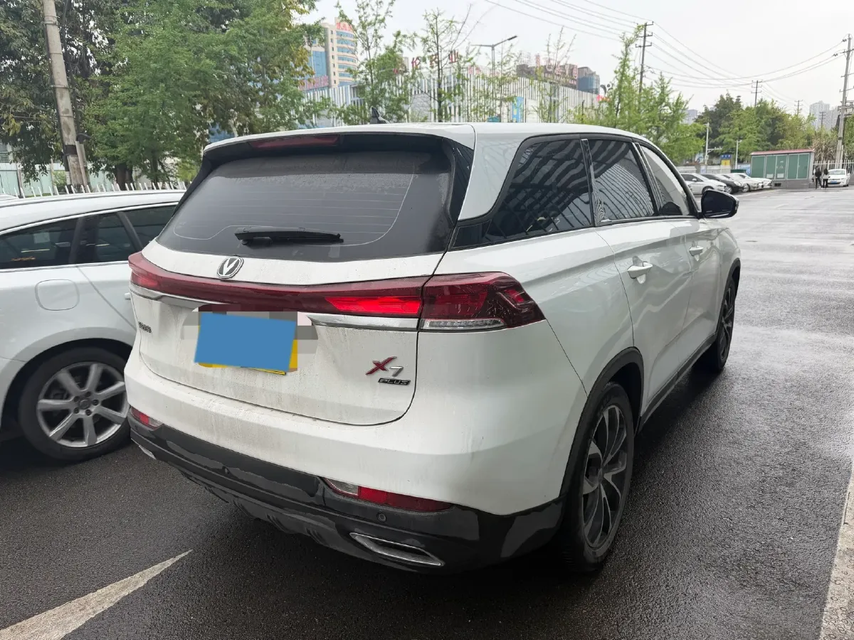 2024 ChangAn X7 PLUS 1.5T 188HP L4 7DCT,autocango,china used car exporter,china ev exporter,chinese used car exporter,chinese used ev exporter