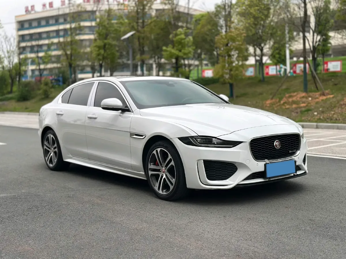 2022 Jaguar XEL 2.0T 250HP L4 8AT,autocango,china used car exporter,china ev exporter,chinese used car exporter,chinese used ev exporter