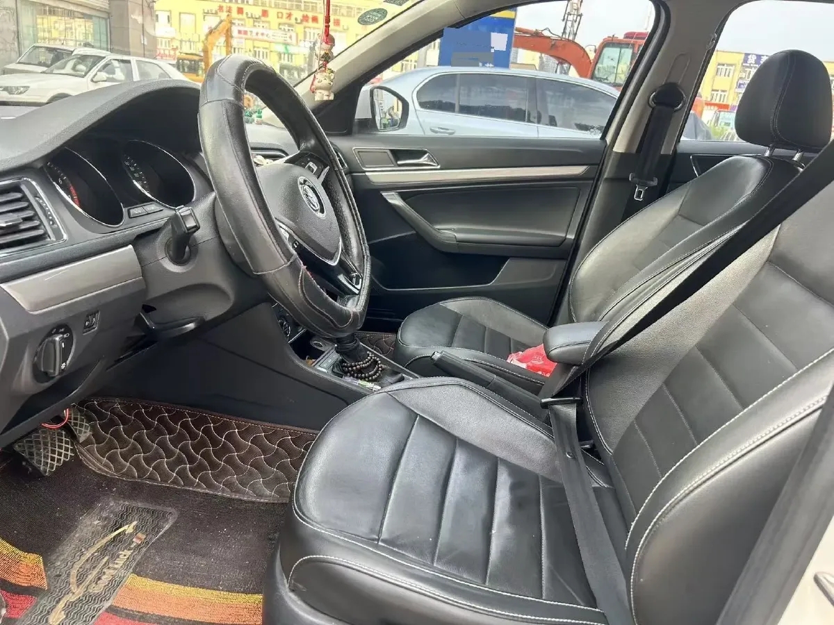 2017 Volkswagen Lavida 1.4T 131HP L4 7DCT,autocango,china used car exporter,china ev exporter,chinese used car exporter,chinese used ev exporter