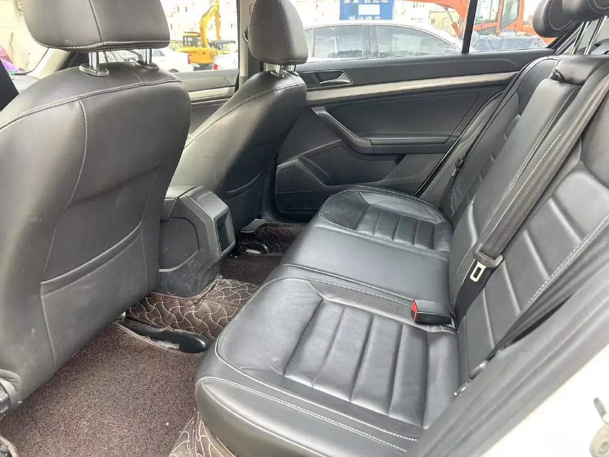 2017 Volkswagen Lavida 1.4T 131HP L4 7DCT,autocango,china used car exporter,china ev exporter,chinese used car exporter,chinese used ev exporter