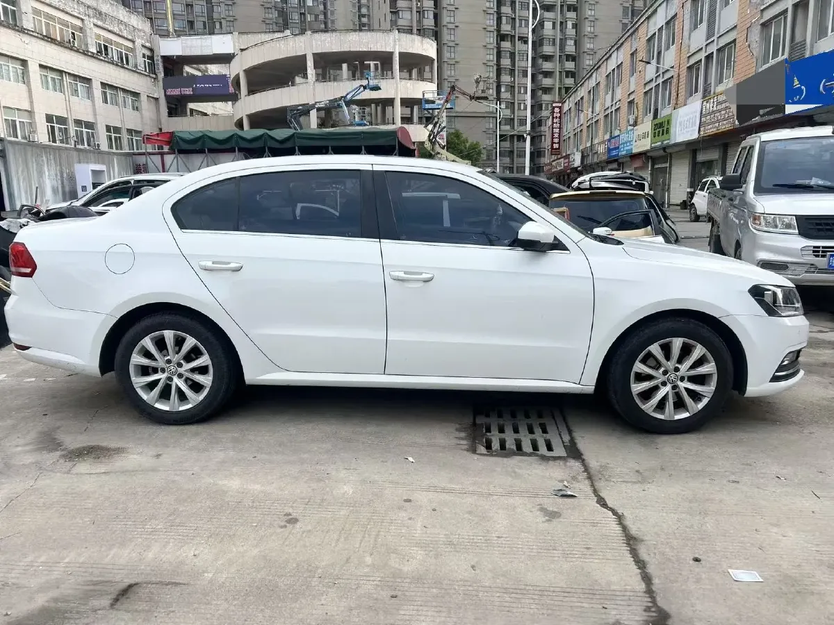 2017 Volkswagen Lavida 1.4T 131HP L4 7DCT,autocango,china used car exporter,china ev exporter,chinese used car exporter,chinese used ev exporter