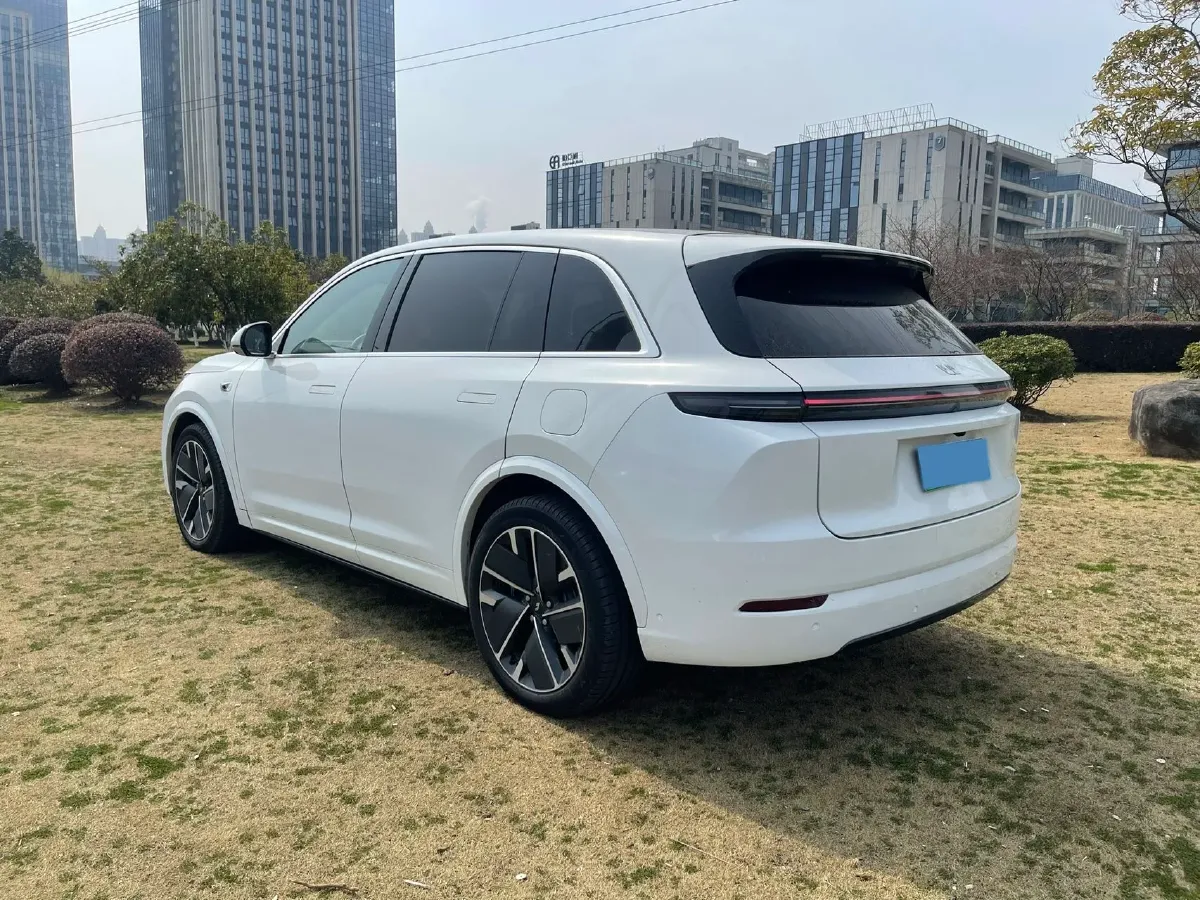 2025 Li L7 Range Extended 154HP REEV,autocango,china used car exporter,china ev exporter,chinese used car exporter,chinese used ev exporter